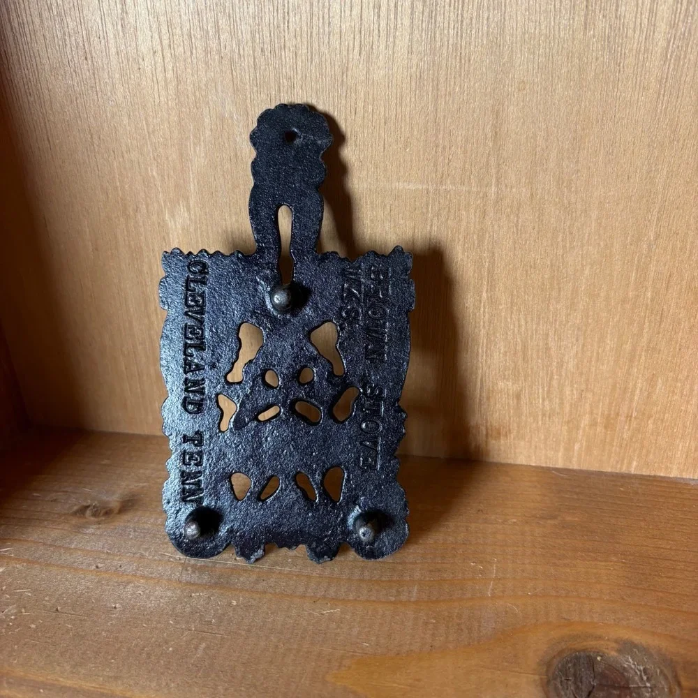Vintage Brown Stove Works Cast Iron Trivet Cleveland Tenn Black Scrollwork 5